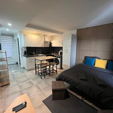 Studio Confortable Avec Balcon Villeneuve-sur-Lot Zewnętrze zdjęcie